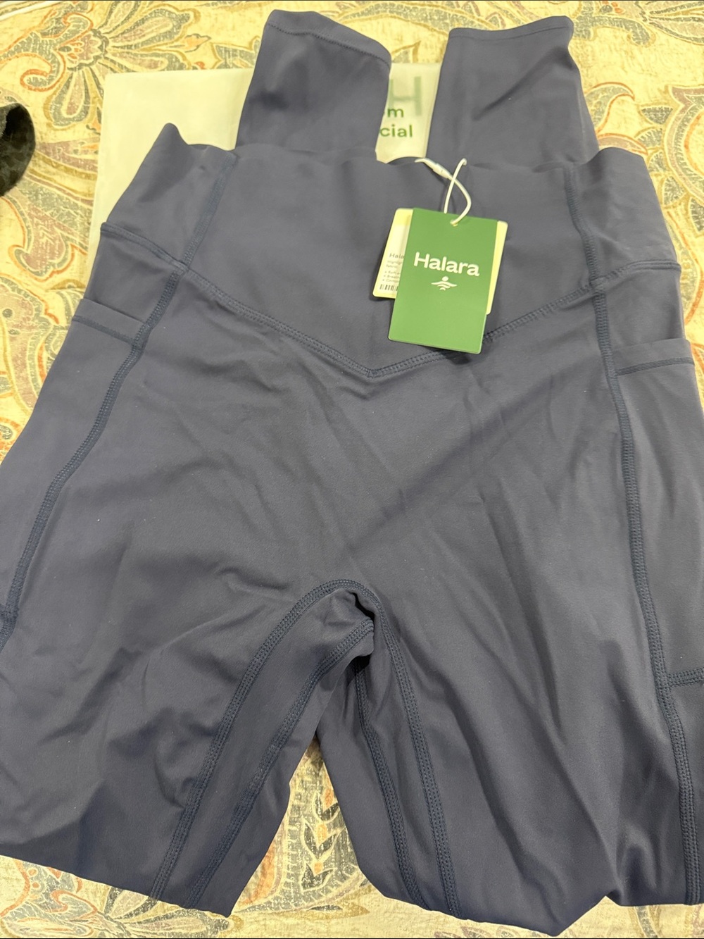 HALARA Navy High-Waist Bike Shorts